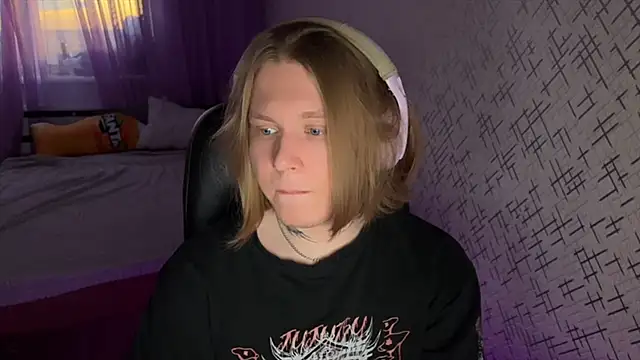 Snapshot of Hirtay chatting on 05-28-26, 05:08 Hirtay online show from 05-28-26, 05:08