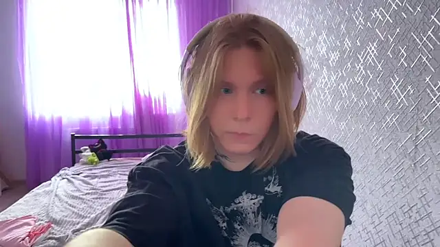 Snapshot of Hirtay chatting on 07-06-26, 02:35 Hirtay online show from 07-06-26, 02:35