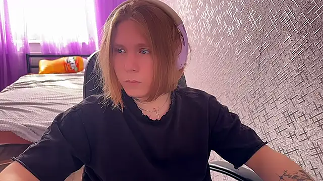 Snapshot of Hirtay chatting on 05-29-26, 12:22 Hirtay online show from 05-29-26, 12:22