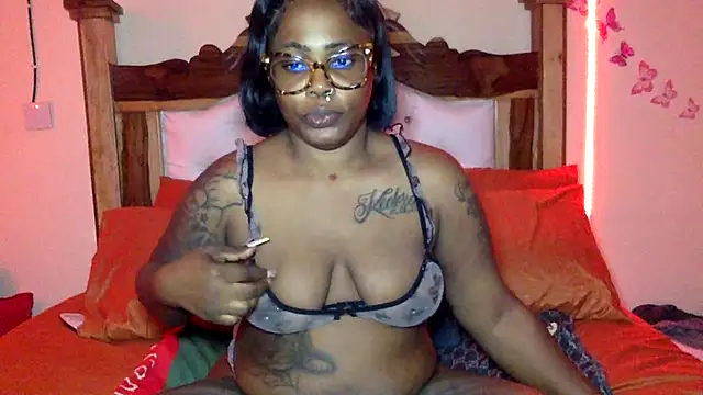 creamyamber online show from 03-18-26, 01:35