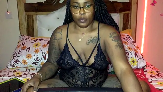 creamyamber online show from 04-07-26, 01:40