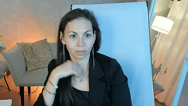 TrasyMorris online show from 05-12-26, 11:16
