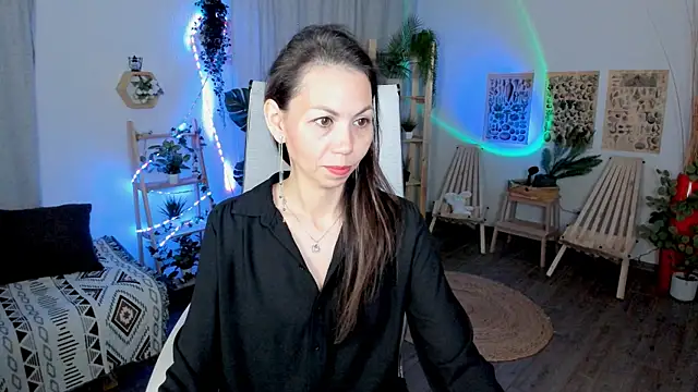 TrasyMorris online show from 06-04-26, 04:28