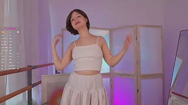 MiaDream   online show from 05-15-26, 06:55