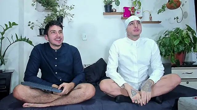Adam Borsalino online show from 06-07-26, 03:56