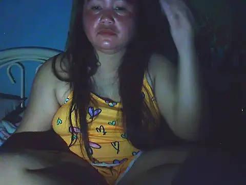 Snapshot of xsweetlover69x chatting on 07-08-26, 03:24 xsweetlover69x online show from 07-08-26, 03:24