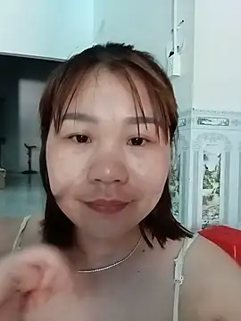 Mei iu online show from 05-13-26, 06:09