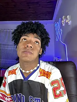 violeta E  online show from 06-27-26, 03:34