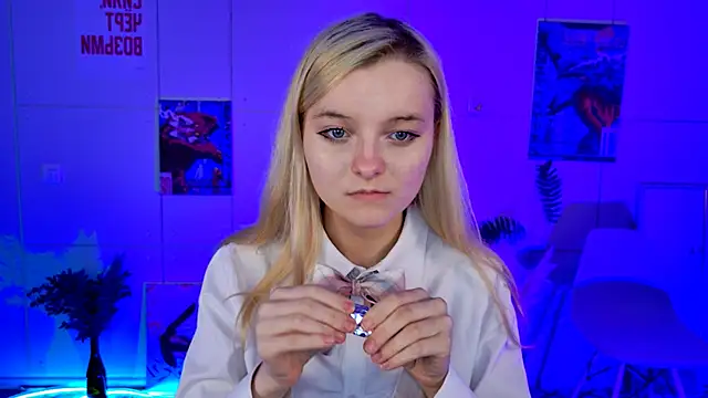Angela Bunny online show from 05-12-26, 10:10