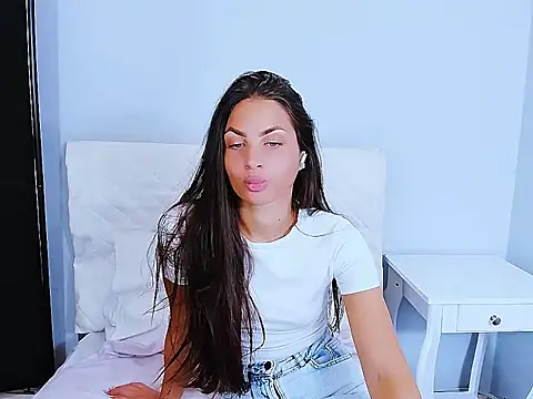 CarlaLovely online show from 08-02-26, 05:17