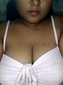 Rishwana77 online show from 05-18-26, 06:23