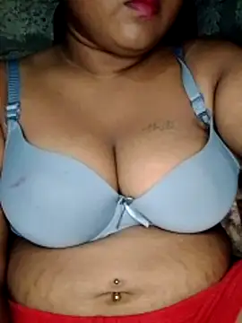 Rishwana77 online show from 05-25-26, 04:49
