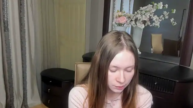 KerenKhoun online show from 05-12-26, 06:32