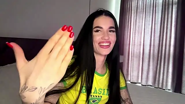 KarieEgge online show from 06-18-26, 03:06