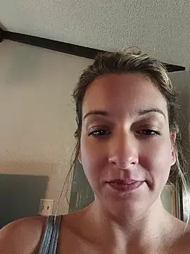 missbellastar online show from 05-21-26, 03:53