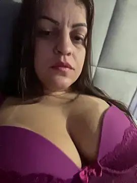 Snapshot of sweet_milenaa chatting on 06-22-26, 11:29 sweet milenaa online show from 06-22-26, 11:29