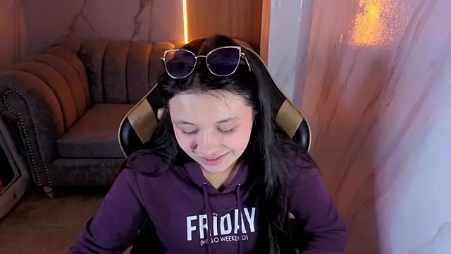 HoneyDoll tf online show from 06-18-26, 01:05