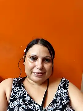 Snapshot of Ruhilove1 chatting on 05-18-26, 05:34 Ruhilove1 online show from 05-18-26, 05:34