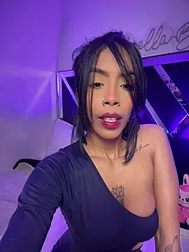 FiorellaBossh  online show from 07-21-26, 04:36