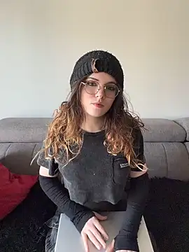 cutypiefull online show from 05-12-26, 10:38