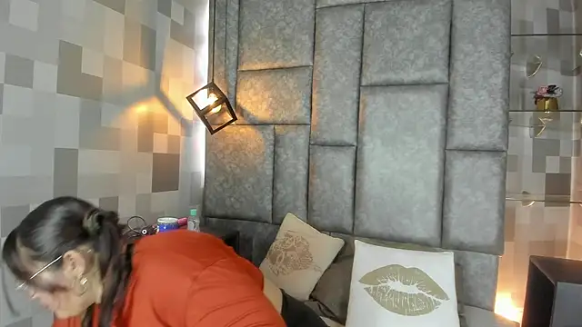 Ainoa Ruiz online show from 05-15-26, 06:50