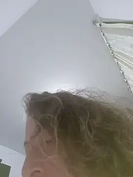 Nikki milf69 online show from 05-20-26, 04:20