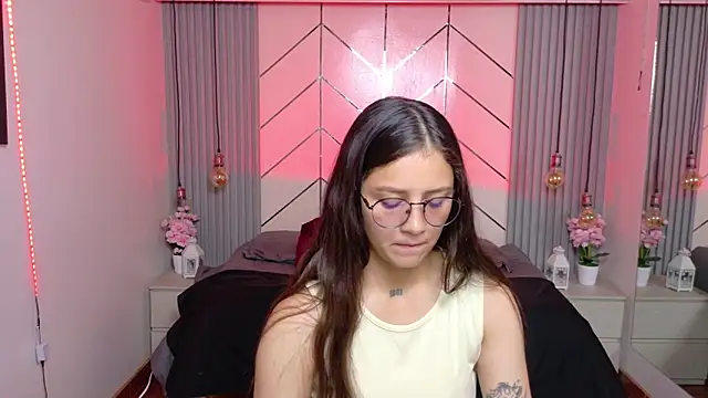 Sofysoul online show from 06-18-26, 08:47