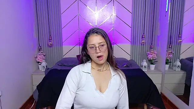 Sofysoul online show from 06-19-26, 08:03