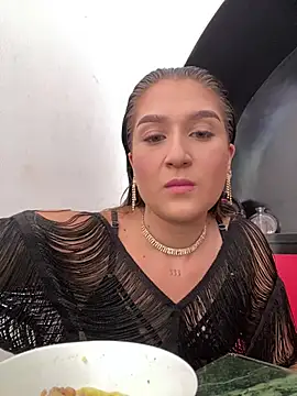 IsabelleMilan online show from 06-29-26, 08:41