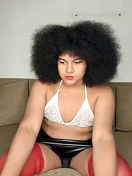 Snapshot of afrodani chatting on 06-25-26, 02:20 afrodani online show from 06-25-26, 02:20