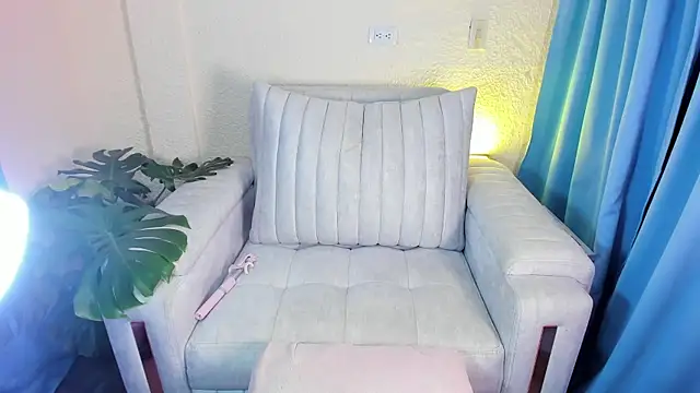 soofiathooner online show from 06-26-26, 01:06