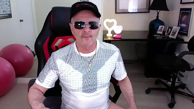 hotdadbod online show from 03-15-25, 08:32