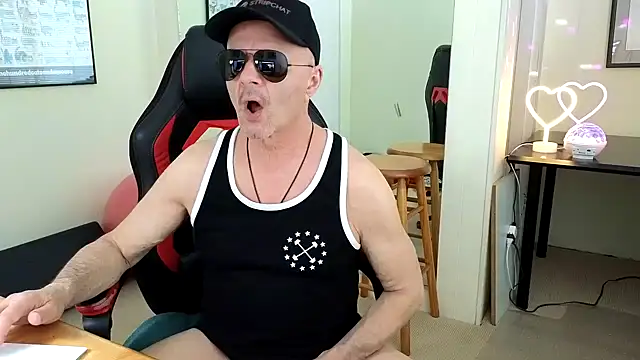 hotdadbod online show from 02-07-25, 09:37