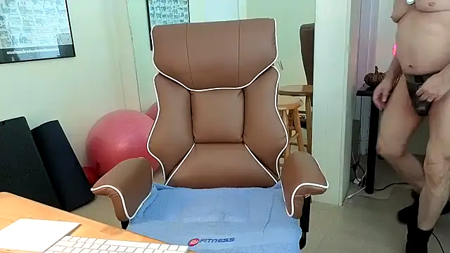 hotdadbod online show from 11-20-25, 09:36