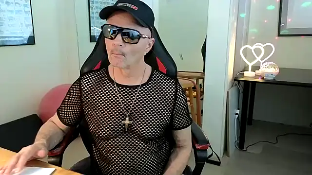 hotdadbod online show from 02-10-25, 09:25