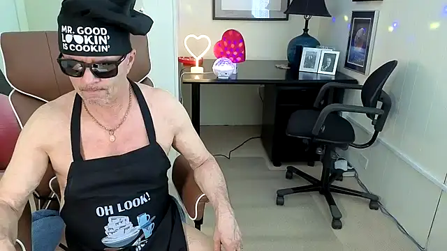 hotdadbod online show from 10-07-25, 08:54