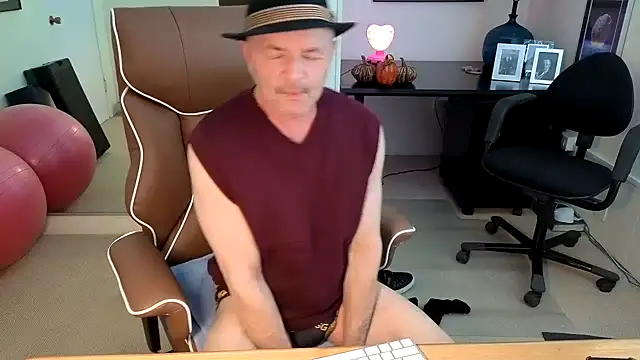 hotdadbod online show from 11-07-25, 09:41