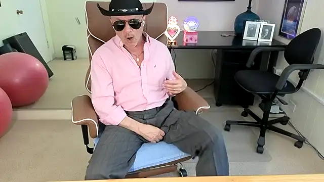 Snapshot of hotdadbod chatting on 06-29-26, 08:19 hotdadbod online show from 06-29-26, 08:19
