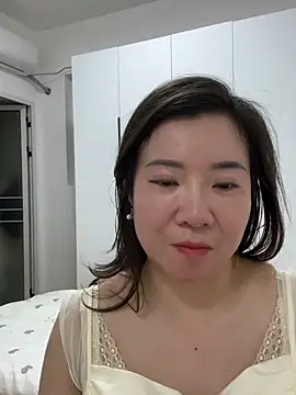 xichunhh online show from 05-13-26, 12:45