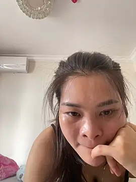 Lucky xiao online show from 06-04-26, 02:16