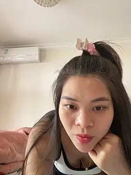 Lucky xiao online show from 05-20-26, 01:02