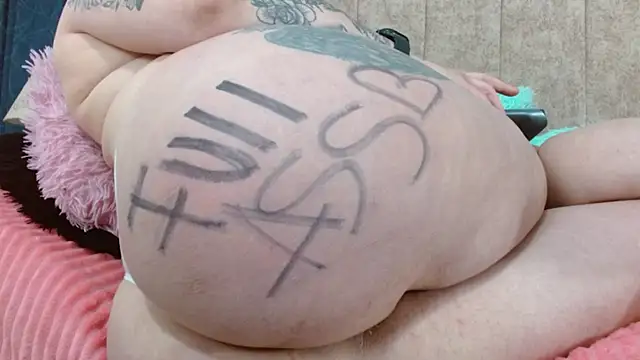 Melanie Messy Nasty online show from 05-25-26, 08:18