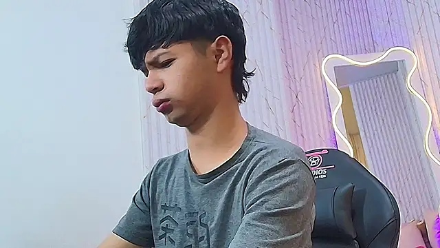Spark tay online show from 06-12-26, 02:53