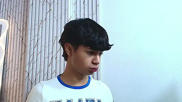 Spark tay online show from 06-19-26, 03:01
