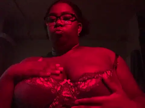chocolateslut213 online show from 06-07-26, 01:22