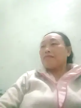 Snapshot of lili_anhh chatting on 05-13-26, 03:19 lili anhh online show from 05-13-26, 03:19