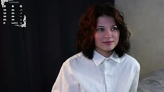 Snapshot of AlesiaPeasel chatting on 05-21-26, 12:24 AlesiaPeasel online show from 05-21-26, 12:24