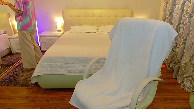 BabyyGirll  online show from 05-27-26, 03:47