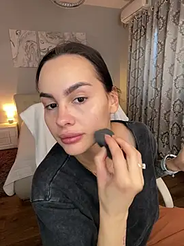 BabyyGirll  online show from 06-17-26, 04:45