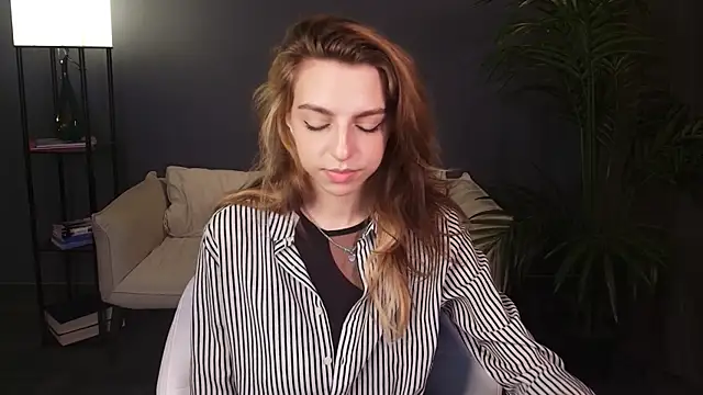 CherryCl0ud online show from 05-25-26, 02:33